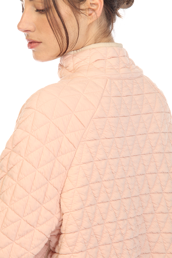 QUILTED SNAP PULLOVER