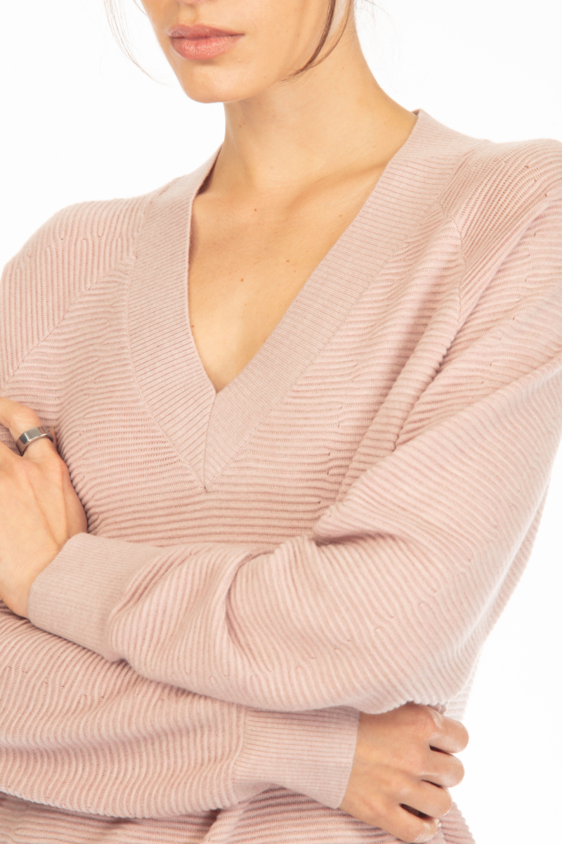 V-NECK SWEATER