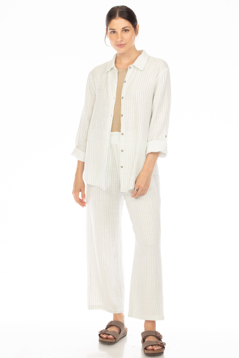 FORWARD SEAM SHIRRED ANKLE PANT