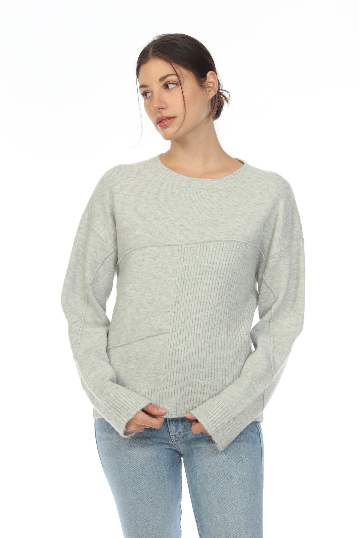 CREWNECK SWEATER