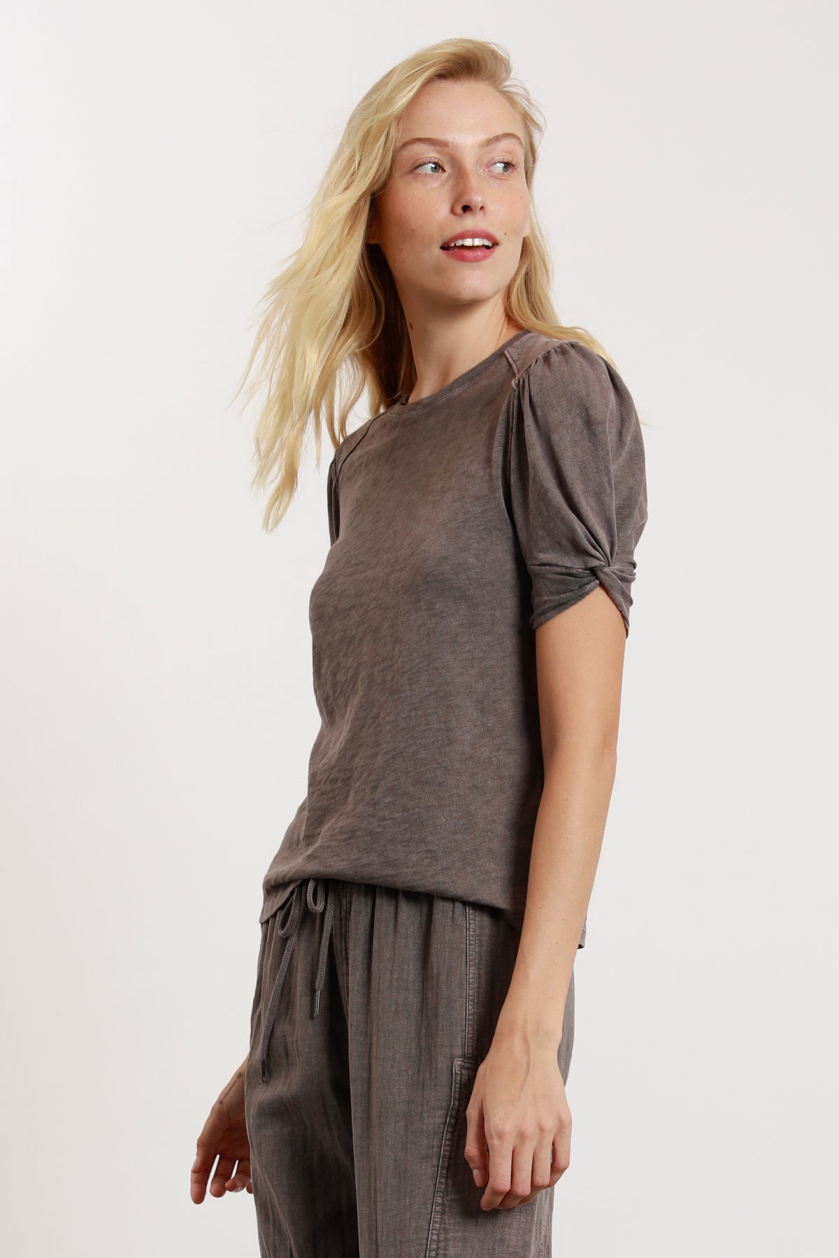 STELLA KNOTTED SLV TOP