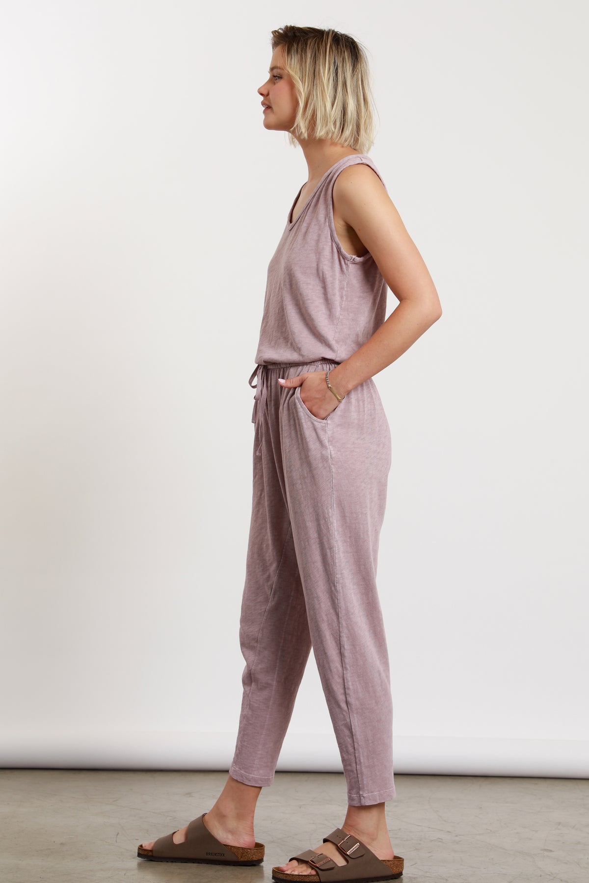 Slvless V Jumpsuit