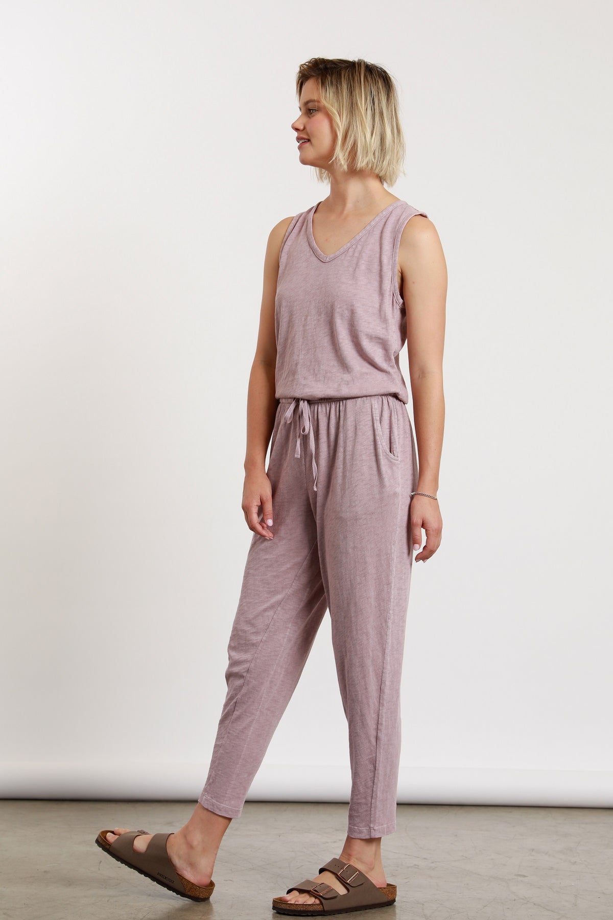 Slvless V Jumpsuit
