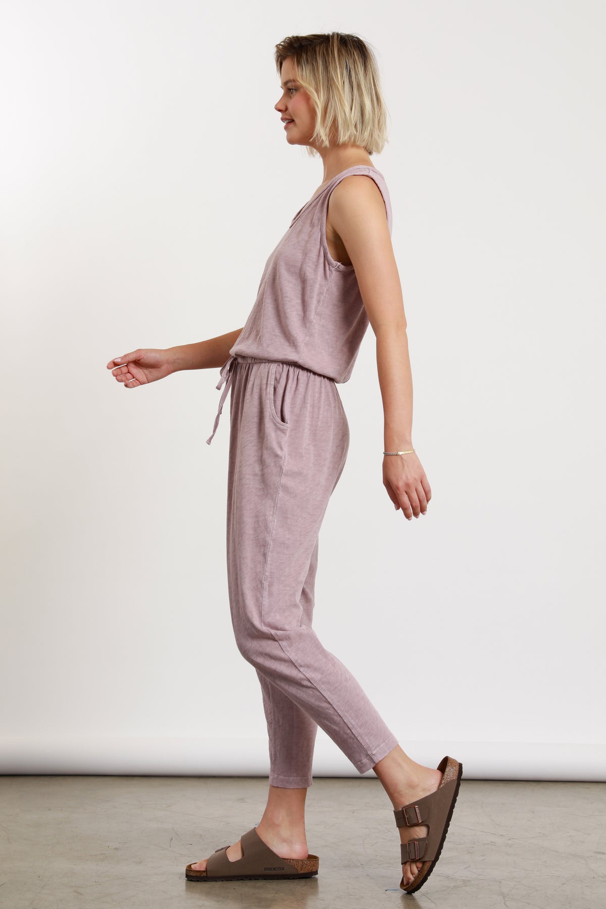 Slvless V Jumpsuit