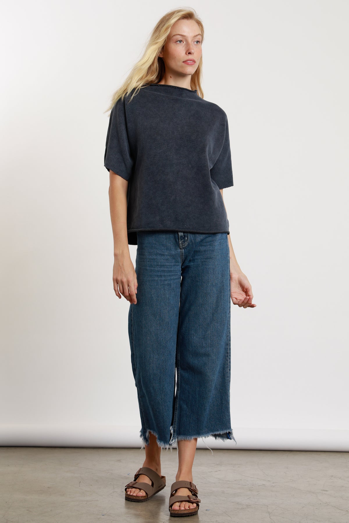 Raw Edge Ss Low Mock
