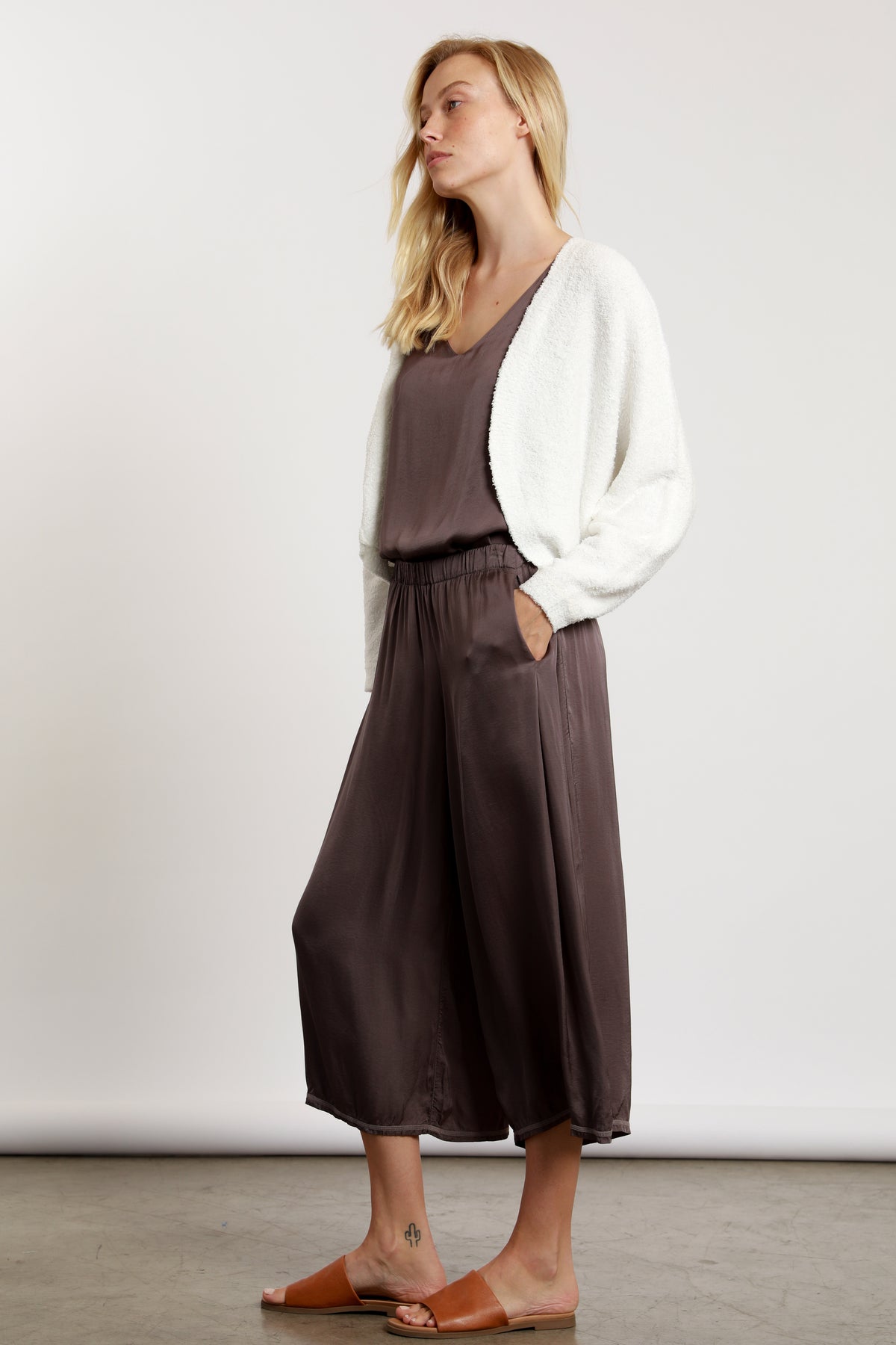 PLUSH OPEN CARDI