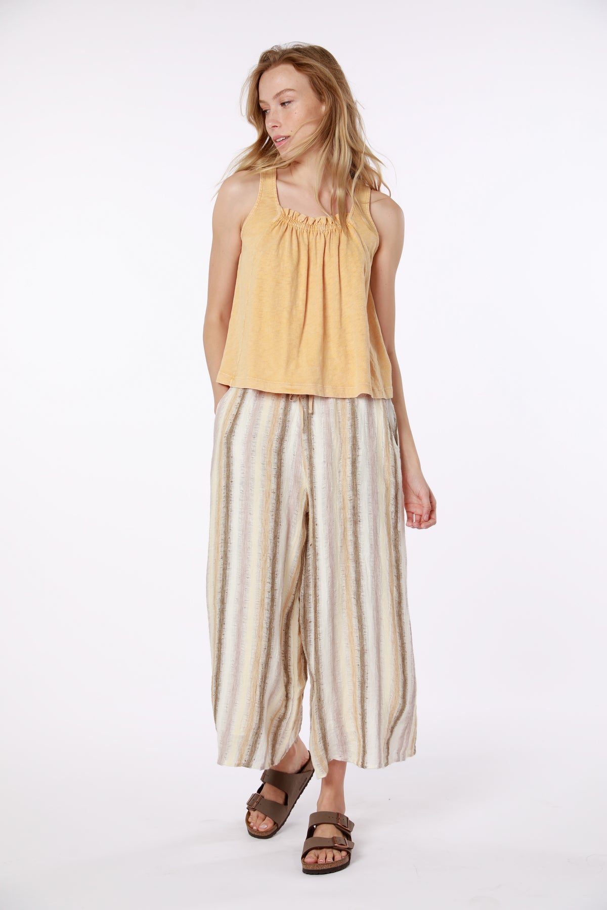Flowy Tank