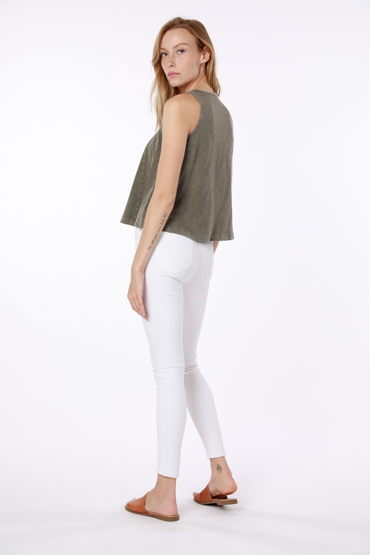 Flowy Tank