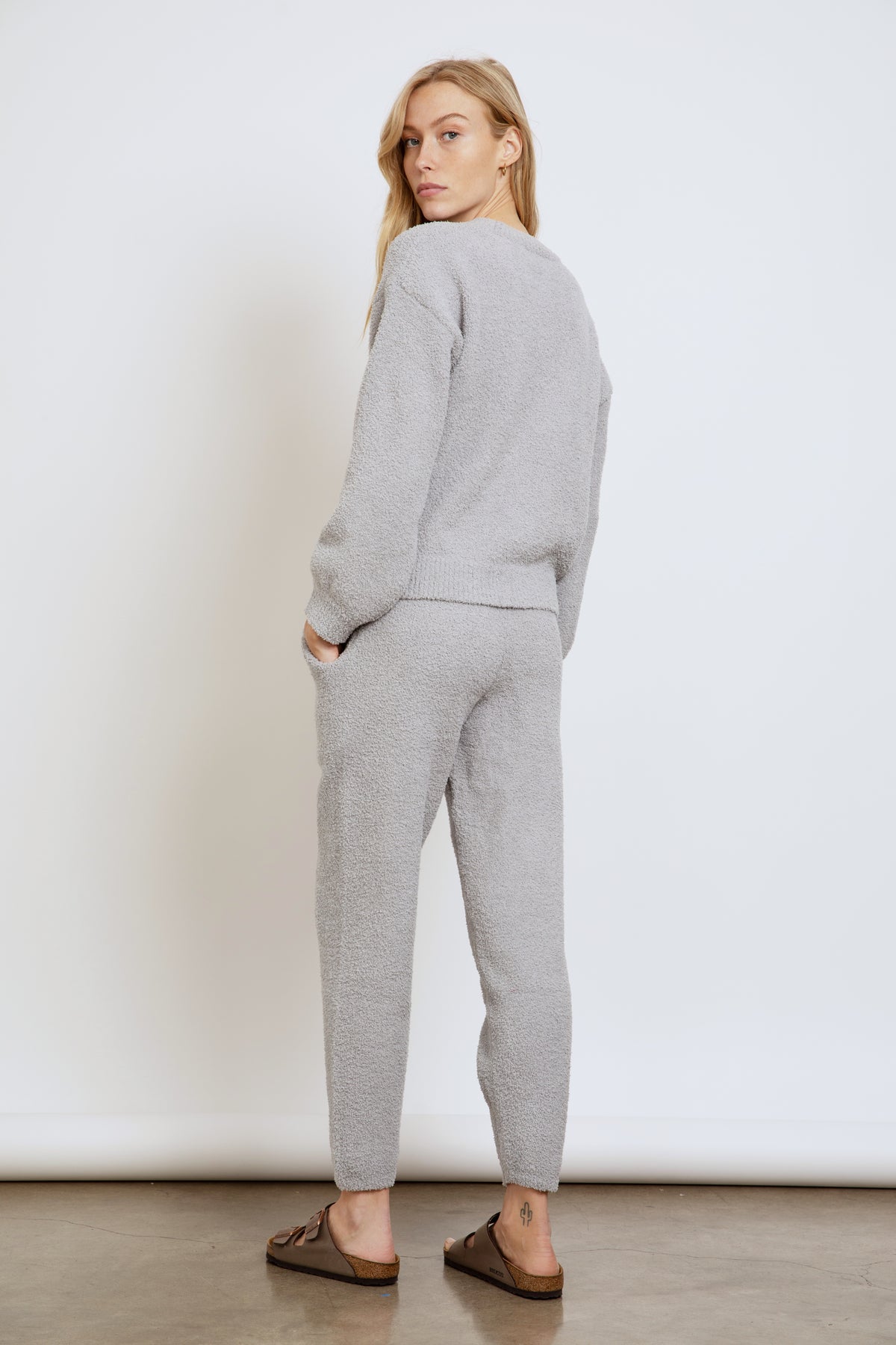 LS CREW NECK SWEATER