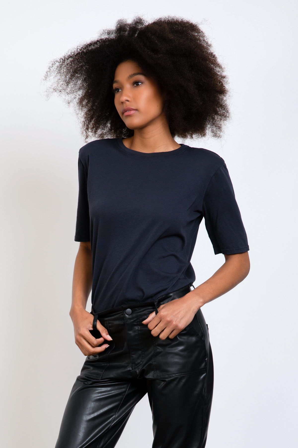 ELBOW SLEEVE CREW NECK