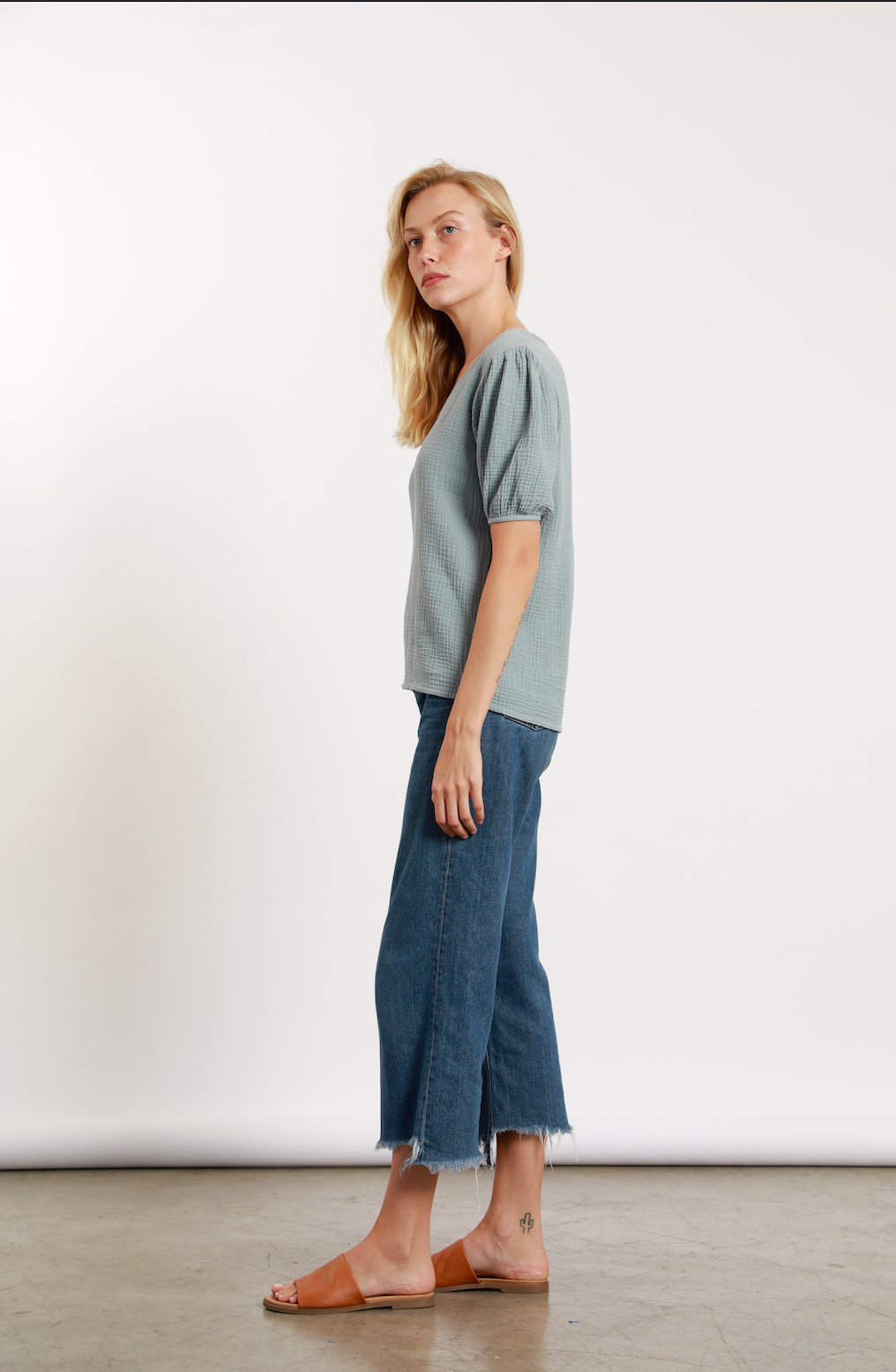 Gauze Scoop Top